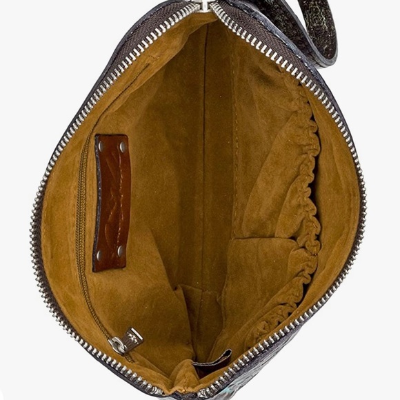 Patricia Nash Cassini Wristlet Tooled Turquoise NWT & GIFT BOX 🎁 - Picture 5 of 7